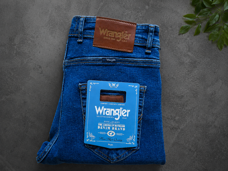 شلوار جین مردانه رانگلر Wrangler آبی کشی با بافت حولهای و دوخت آزاد